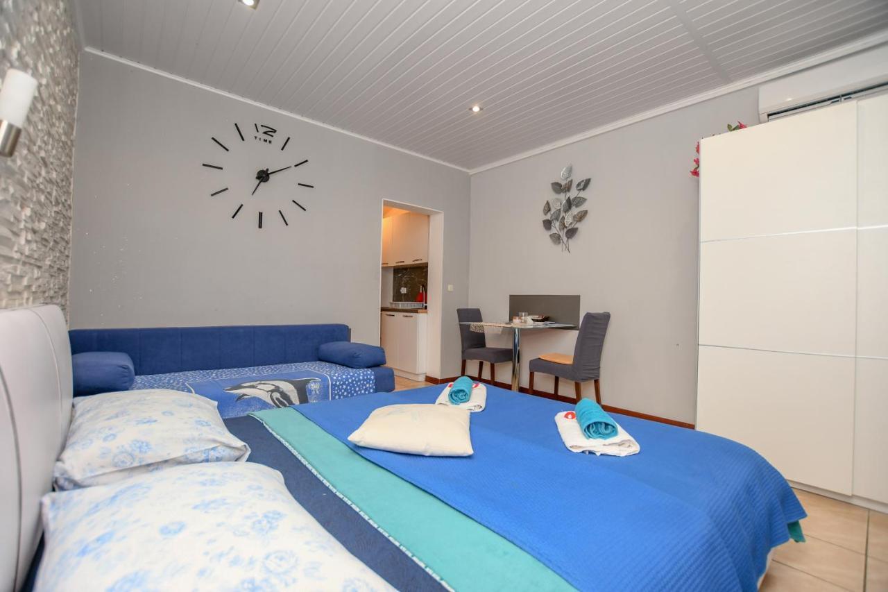 פורץ Apartment Camelia מראה חיצוני תמונה