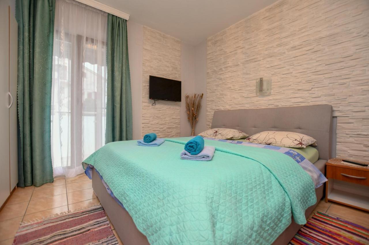 פורץ Apartment Camelia מראה חיצוני תמונה