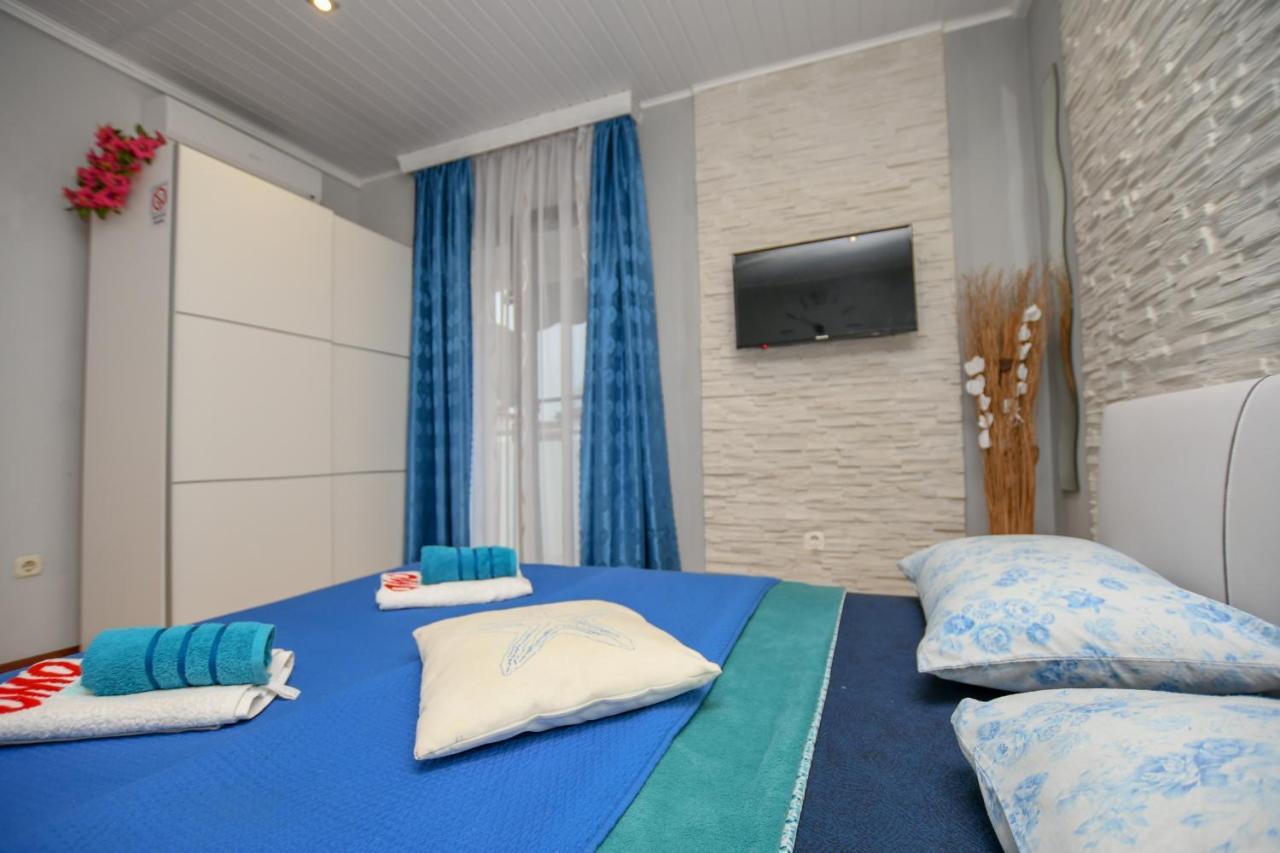 פורץ Apartment Camelia מראה חיצוני תמונה