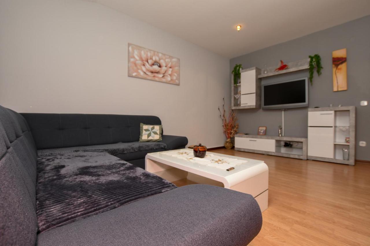 פורץ Apartment Camelia מראה חיצוני תמונה