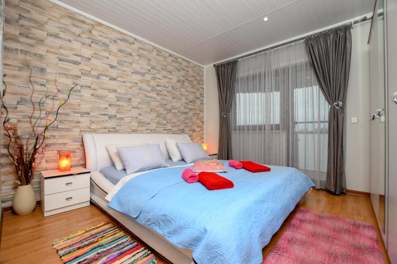 פורץ Apartment Camelia מראה חיצוני תמונה