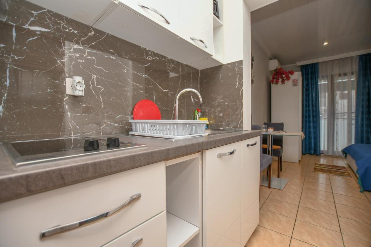 פורץ Apartment Camelia מראה חיצוני תמונה