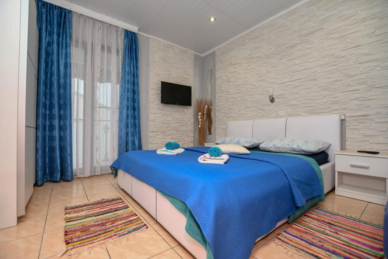 פורץ Apartment Camelia מראה חיצוני תמונה
