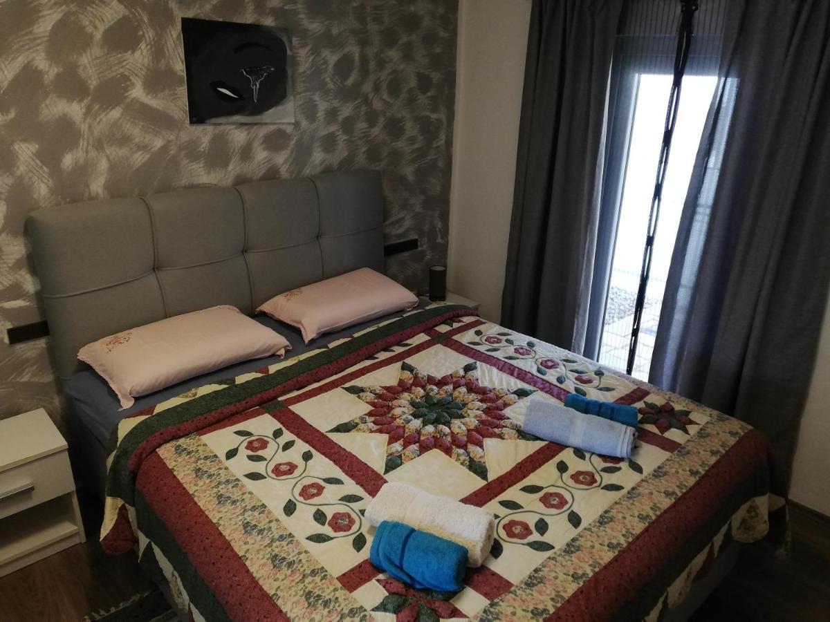 פורץ Apartment Camelia מראה חיצוני תמונה