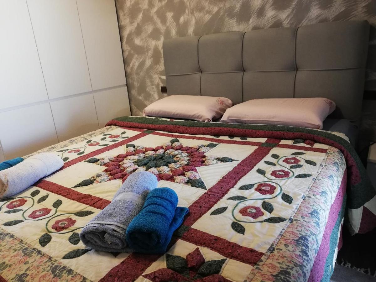 פורץ Apartment Camelia מראה חיצוני תמונה